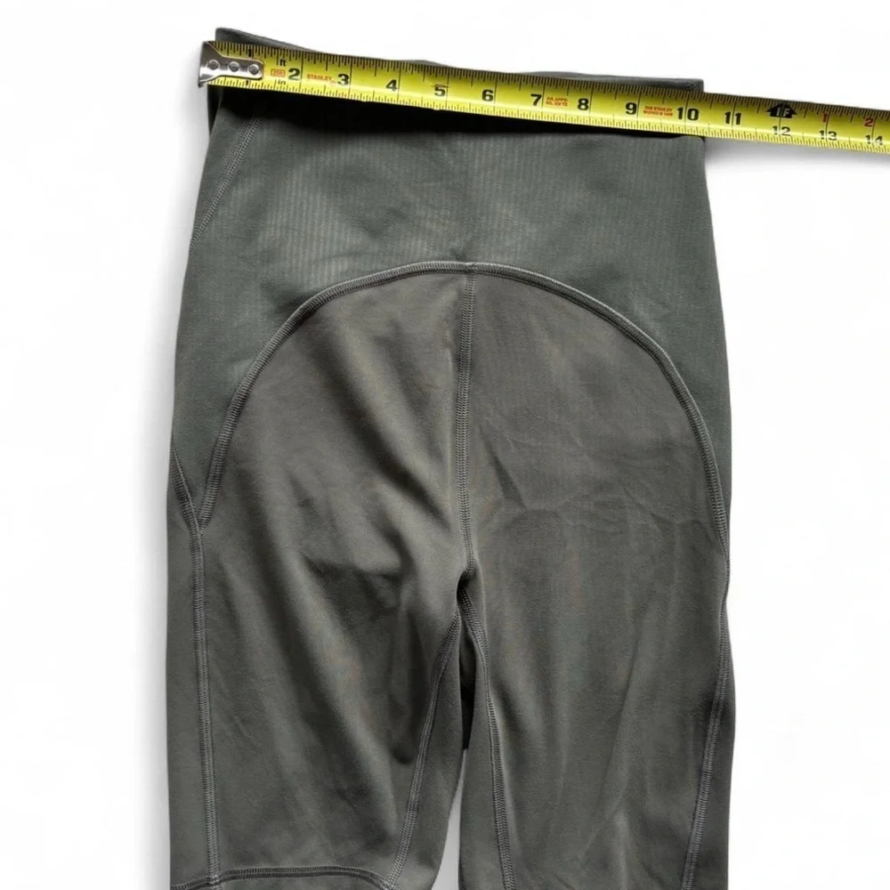 Lululemon Blissful Bend Super High-Rise Short 8” Army Green Size 2
